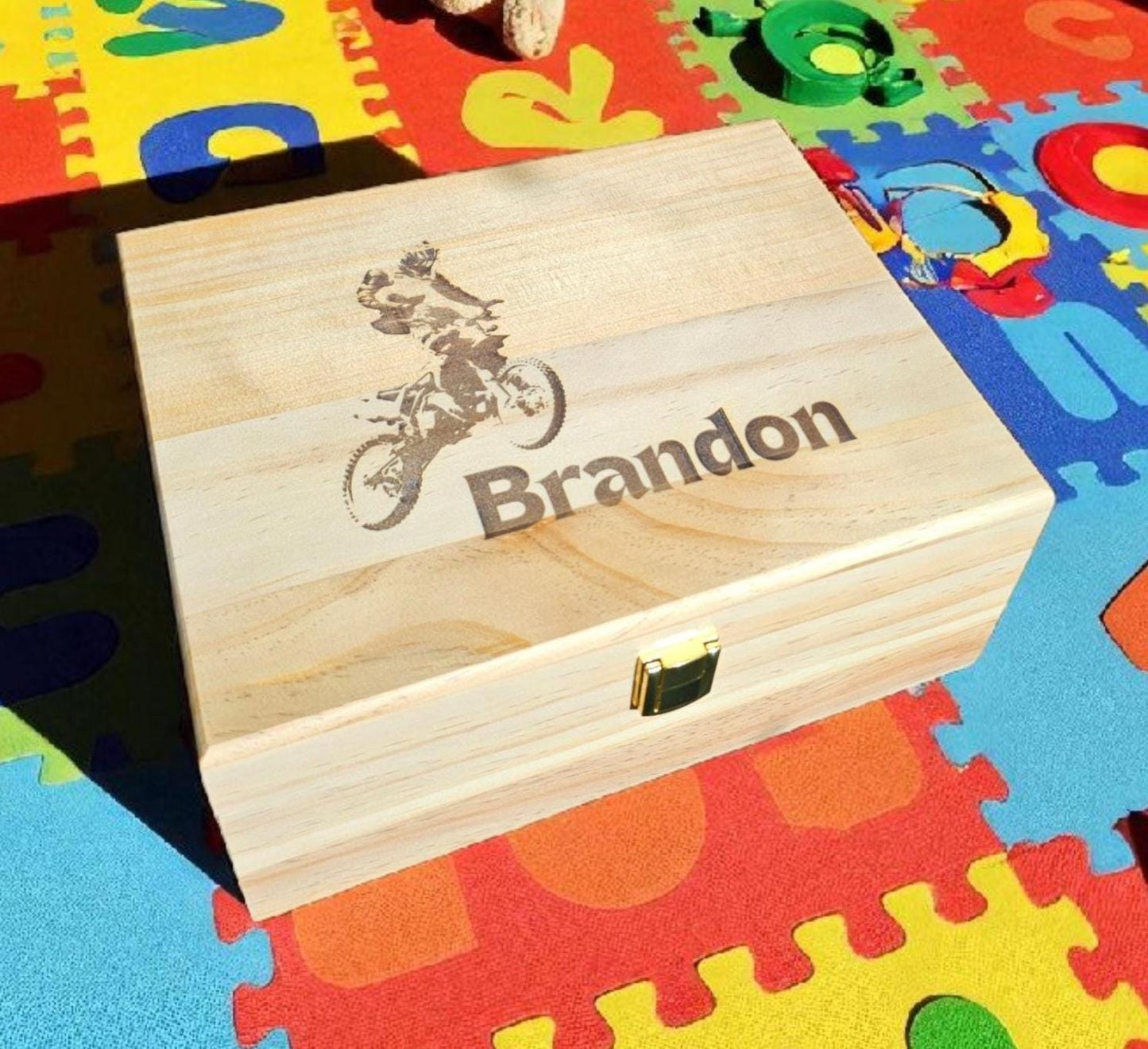 Personalized Keepsake Box for Boys – Wooden Memory Box | Pine or Bamboo (8x10x4)
